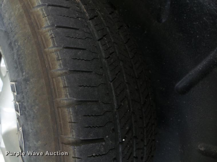 image for item K6308 2004 Ford Explorer SUV