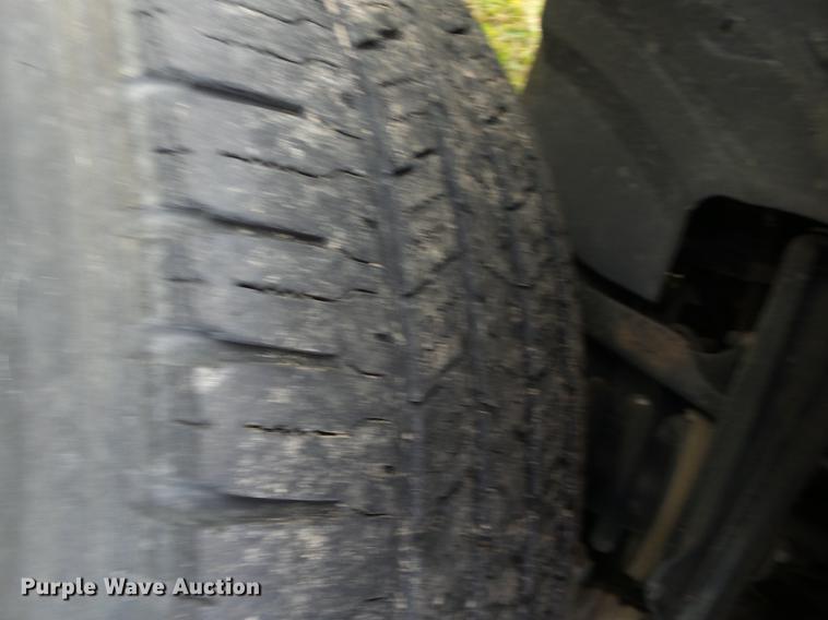 image for item K6308 2004 Ford Explorer SUV