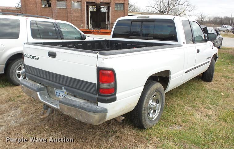 image for item K6309 2000 Dodge Ram 1500 Quad Cab pickup truck
