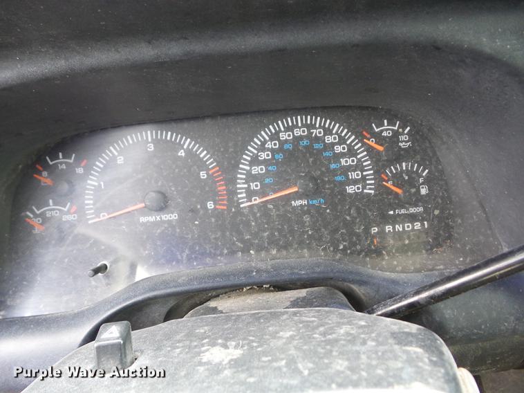 image for item K6309 2000 Dodge Ram 1500 Quad Cab pickup truck