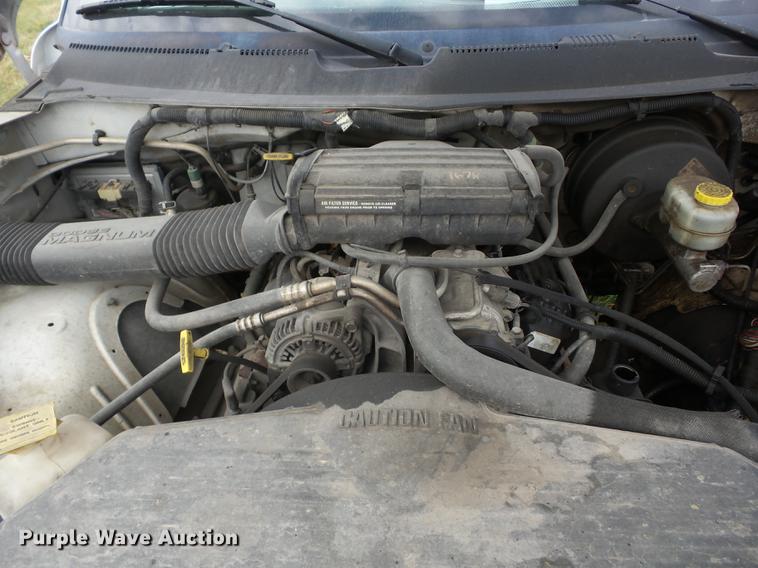 image for item K6309 2000 Dodge Ram 1500 Quad Cab pickup truck