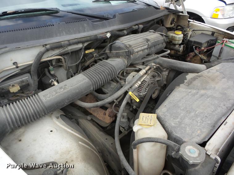 image for item K6309 2000 Dodge Ram 1500 Quad Cab pickup truck