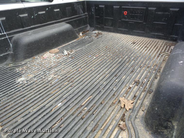 image for item K6309 2000 Dodge Ram 1500 Quad Cab pickup truck