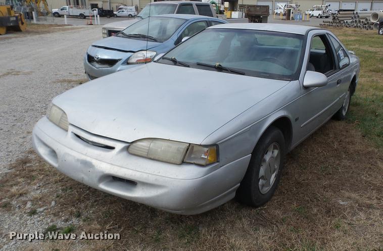 image for item K6312 1995 Ford Thunderbird
