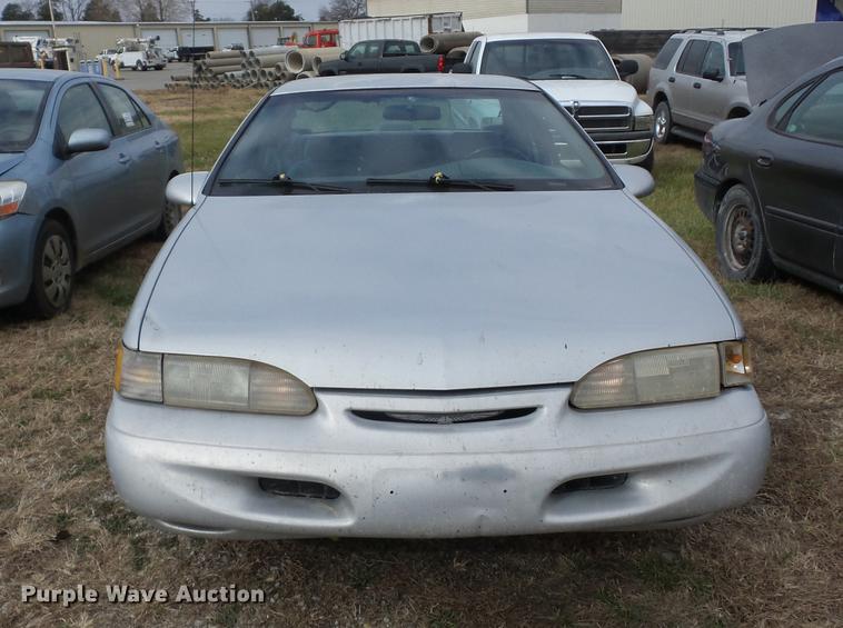 image for item K6312 1995 Ford Thunderbird