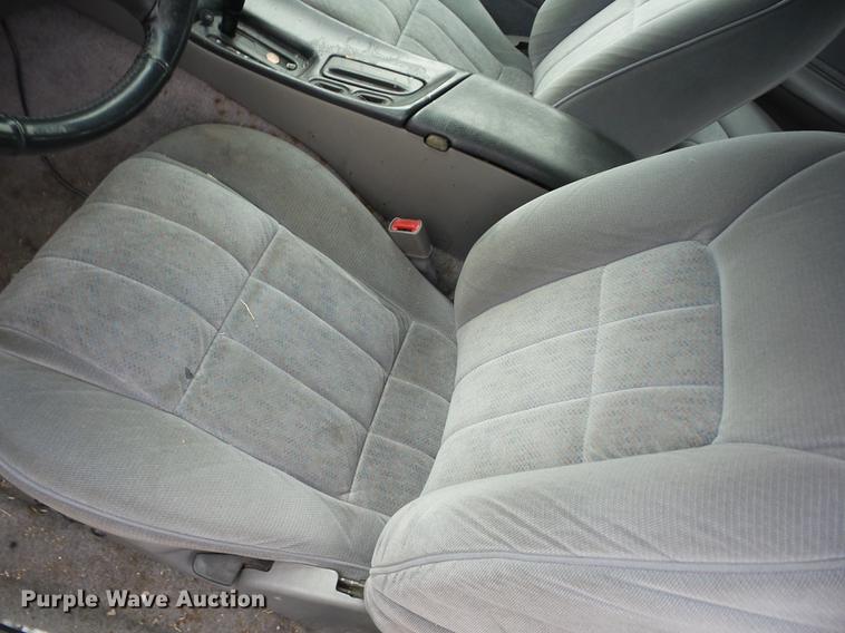 image for item K6312 1995 Ford Thunderbird