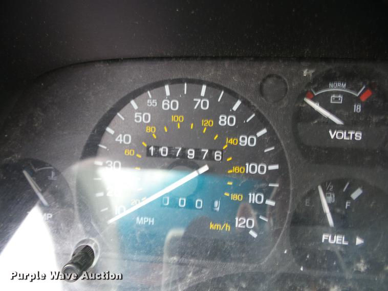 image for item K6312 1995 Ford Thunderbird