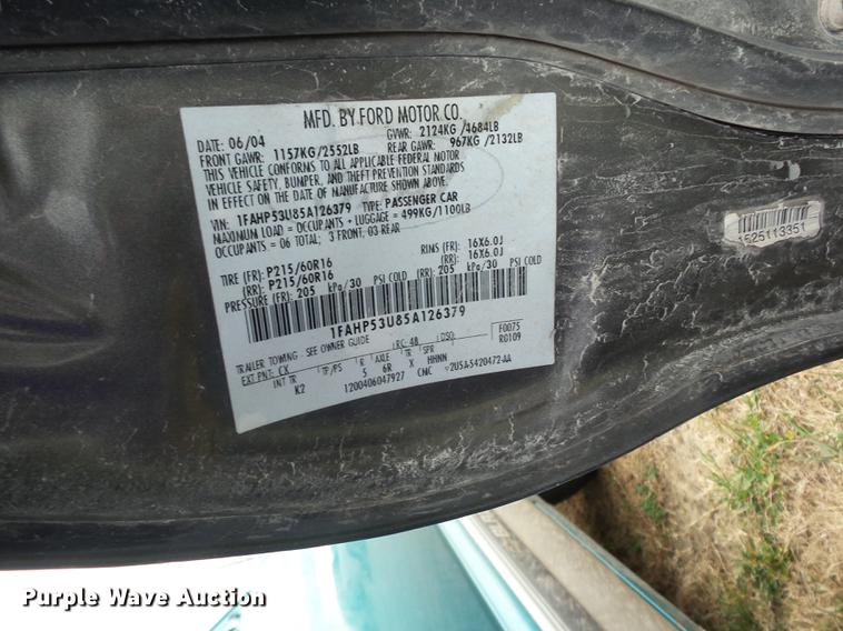 image for item K6313 2005 Ford Taurus