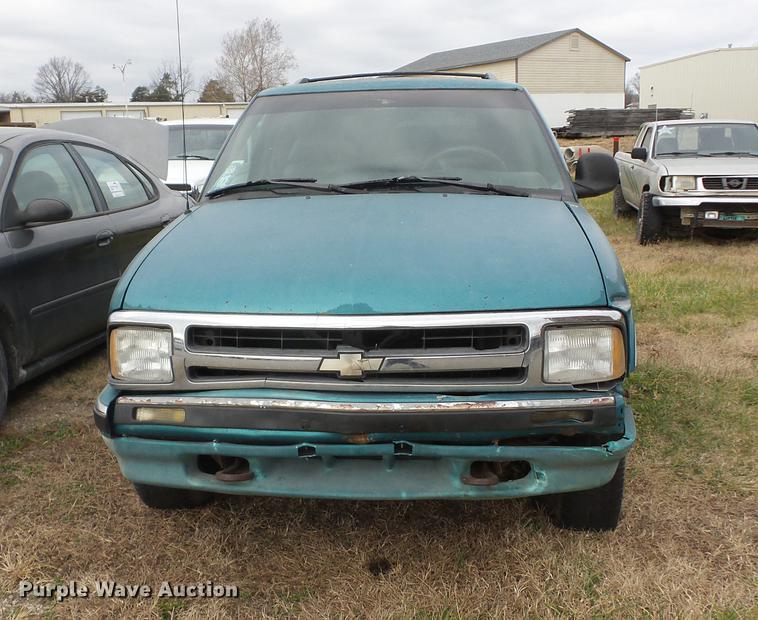 image for item K6314 1995 Chevrolet Blazer SUV