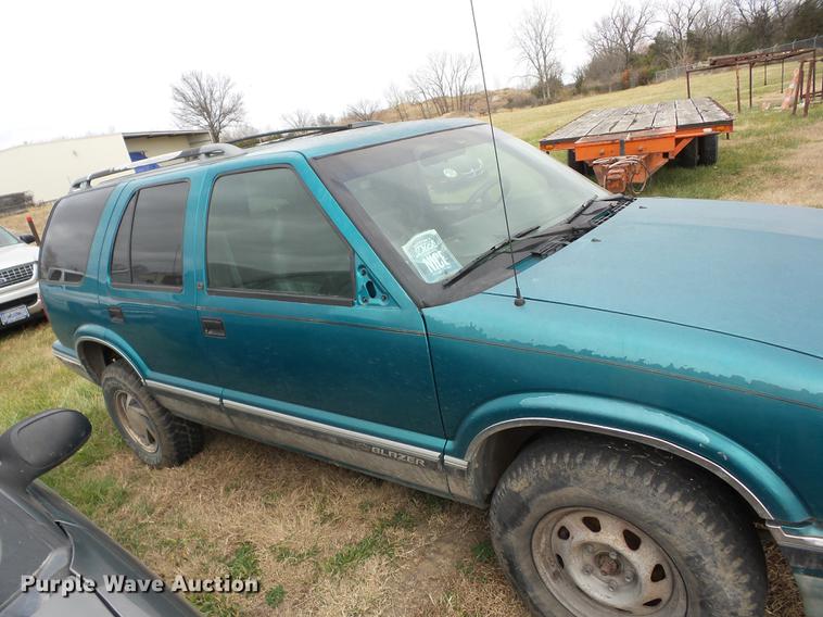 image for item K6314 1995 Chevrolet Blazer SUV