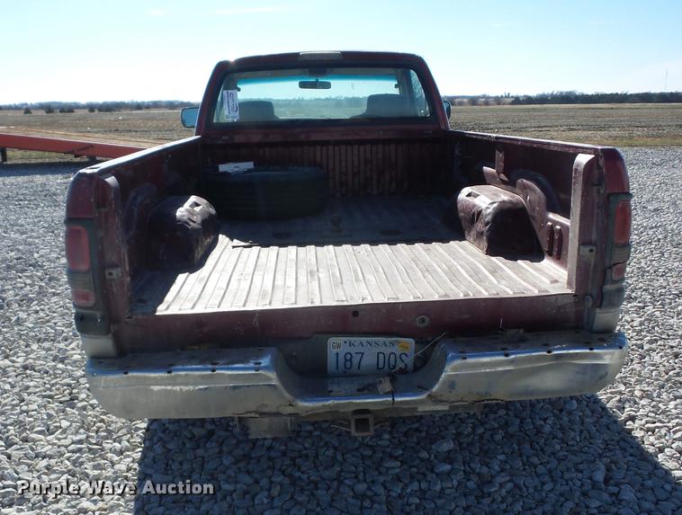 image for item K6317 1994 Dodge Ram 1500 pickup truck