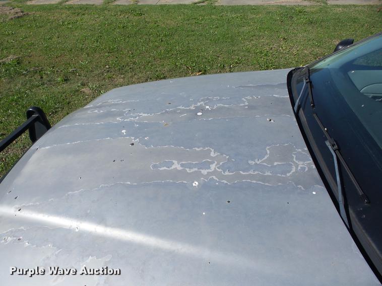 image for item K6338 2004 Ford Crown Victoria Police Interceptor