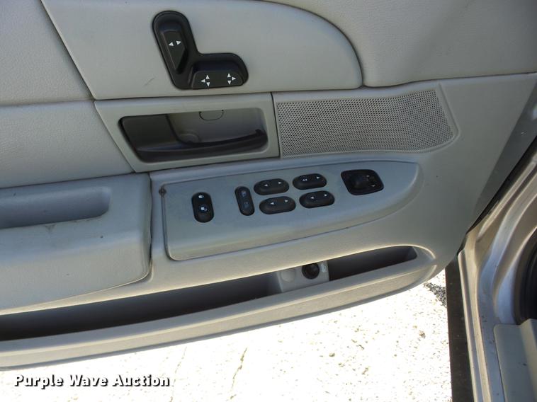 image for item K6338 2004 Ford Crown Victoria Police Interceptor