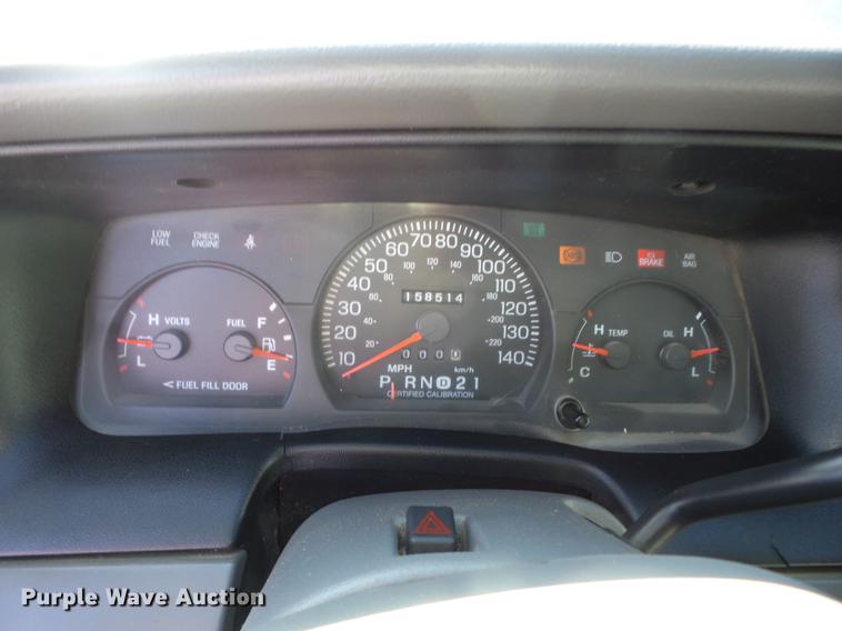 image for item K6338 2004 Ford Crown Victoria Police Interceptor