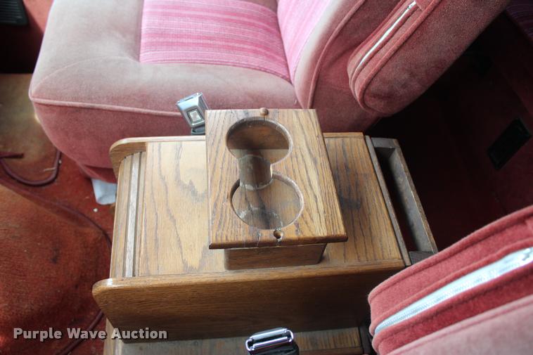 image for item L3200 1991 Ford Econoline E350 Crew Cab truck