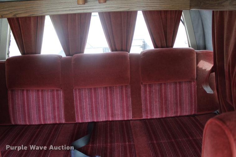 image for item L3200 1991 Ford Econoline E350 Crew Cab truck