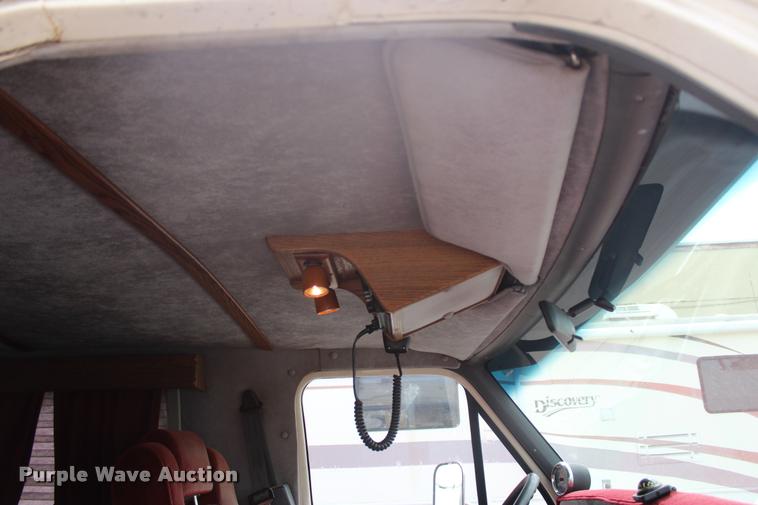 image for item L3200 1991 Ford Econoline E350 Crew Cab truck