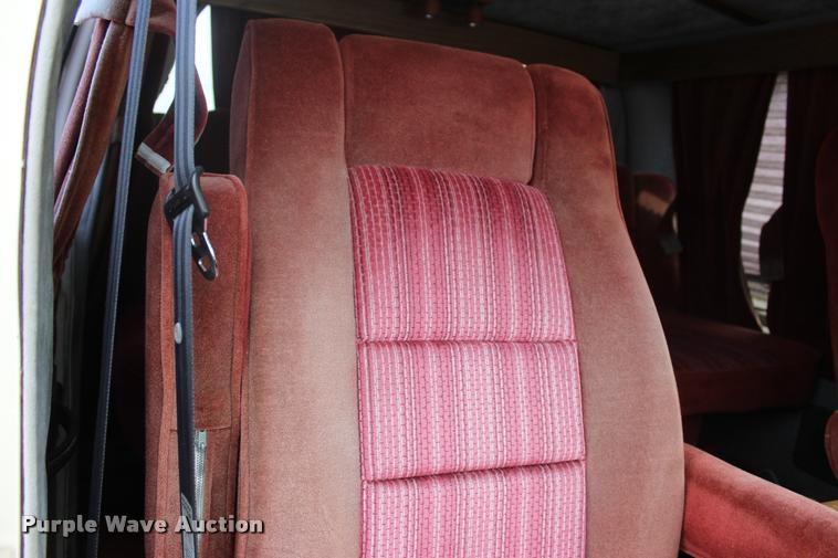 image for item L3200 1991 Ford Econoline E350 Crew Cab truck