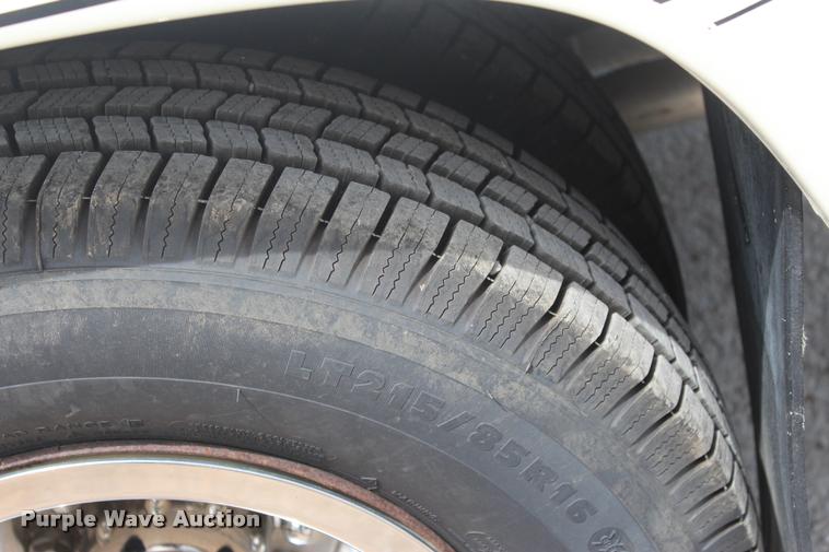 image for item L3200 1991 Ford Econoline E350 Crew Cab truck