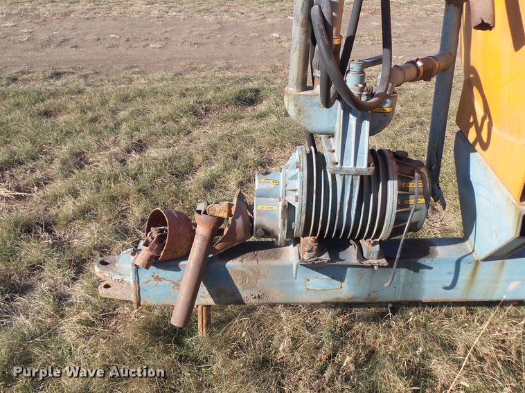 image for item L5647 Better-Bilt 2100 honey wagon