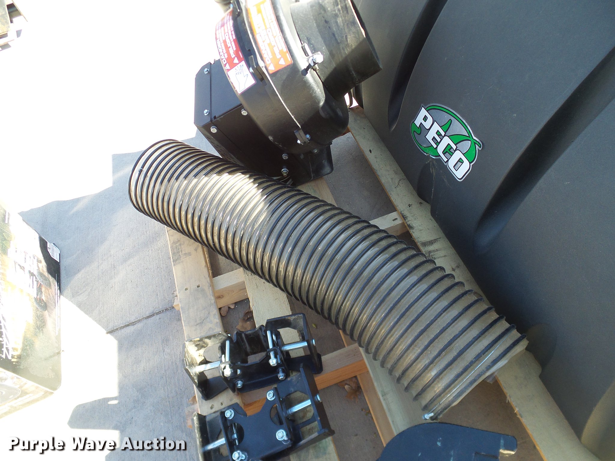 Peco 2421KW160 rear grass catcher assembly in Grapevine, TX Item