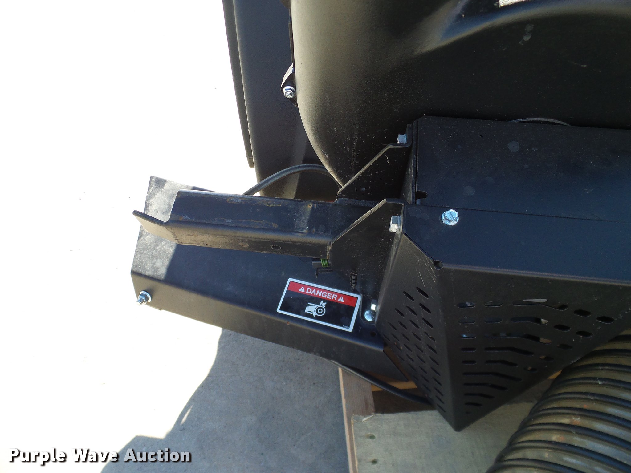 Peco 2421KW160 rear grass catcher assembly in Grapevine, TX Item