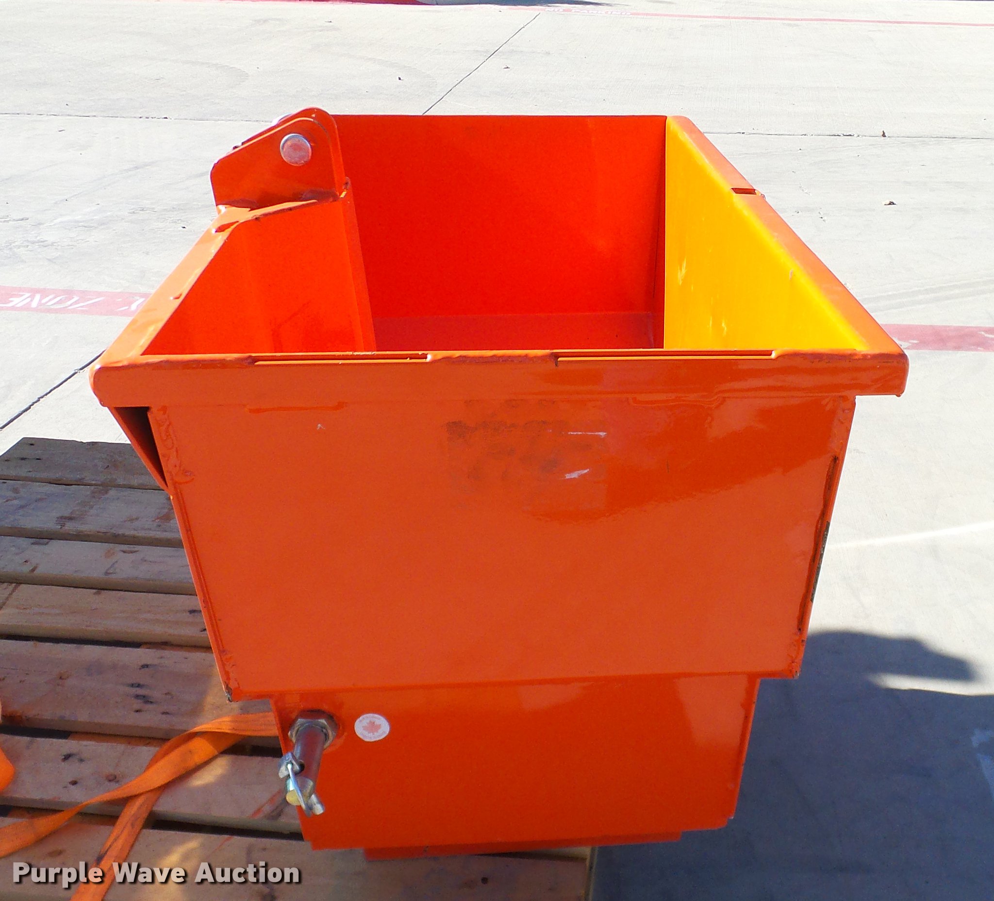 Kubota B8160 ballast box in Grapevine, TX Item AZ9256 sold Purple Wave