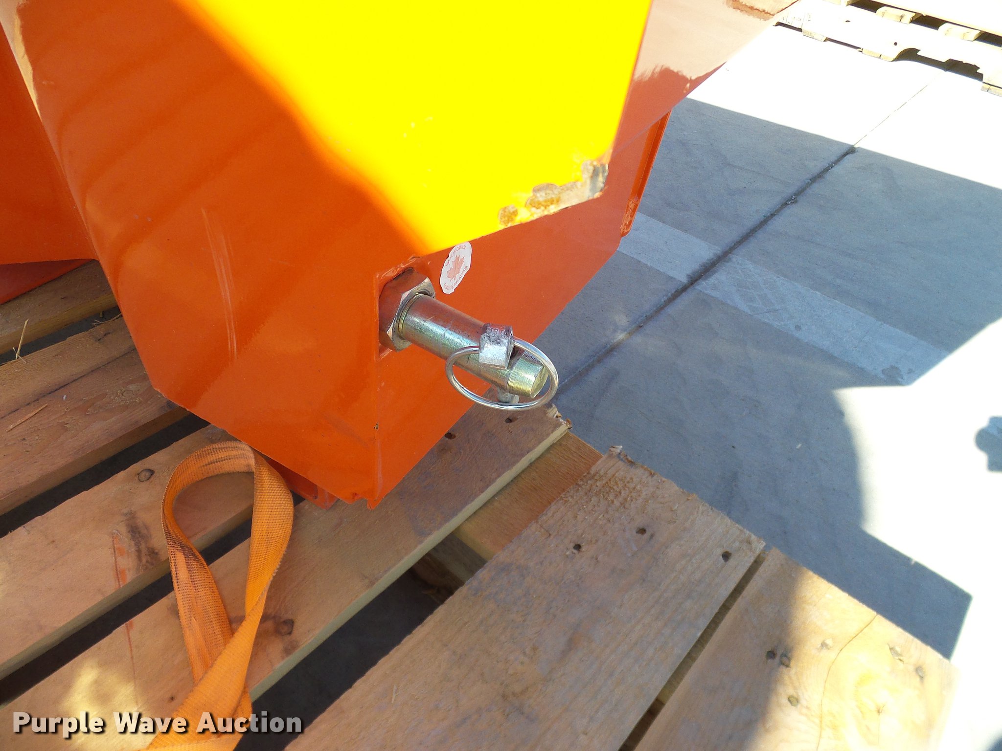 Kubota B8160 ballast box in Grapevine, TX Item AZ9256 sold Purple Wave