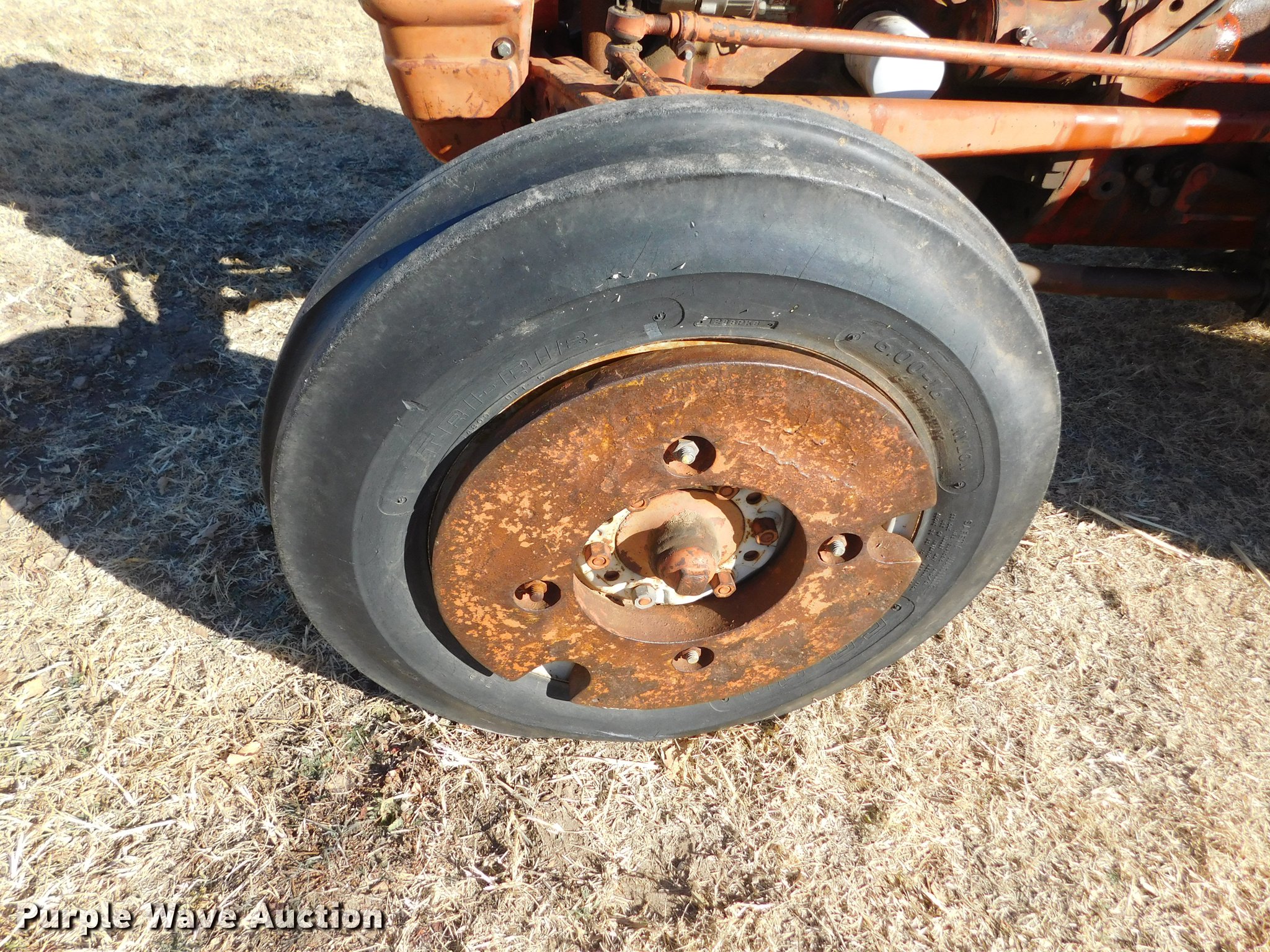 Ford 801 Powermaster tractor in Laverne, OK | Item DC8457 sold | Purple