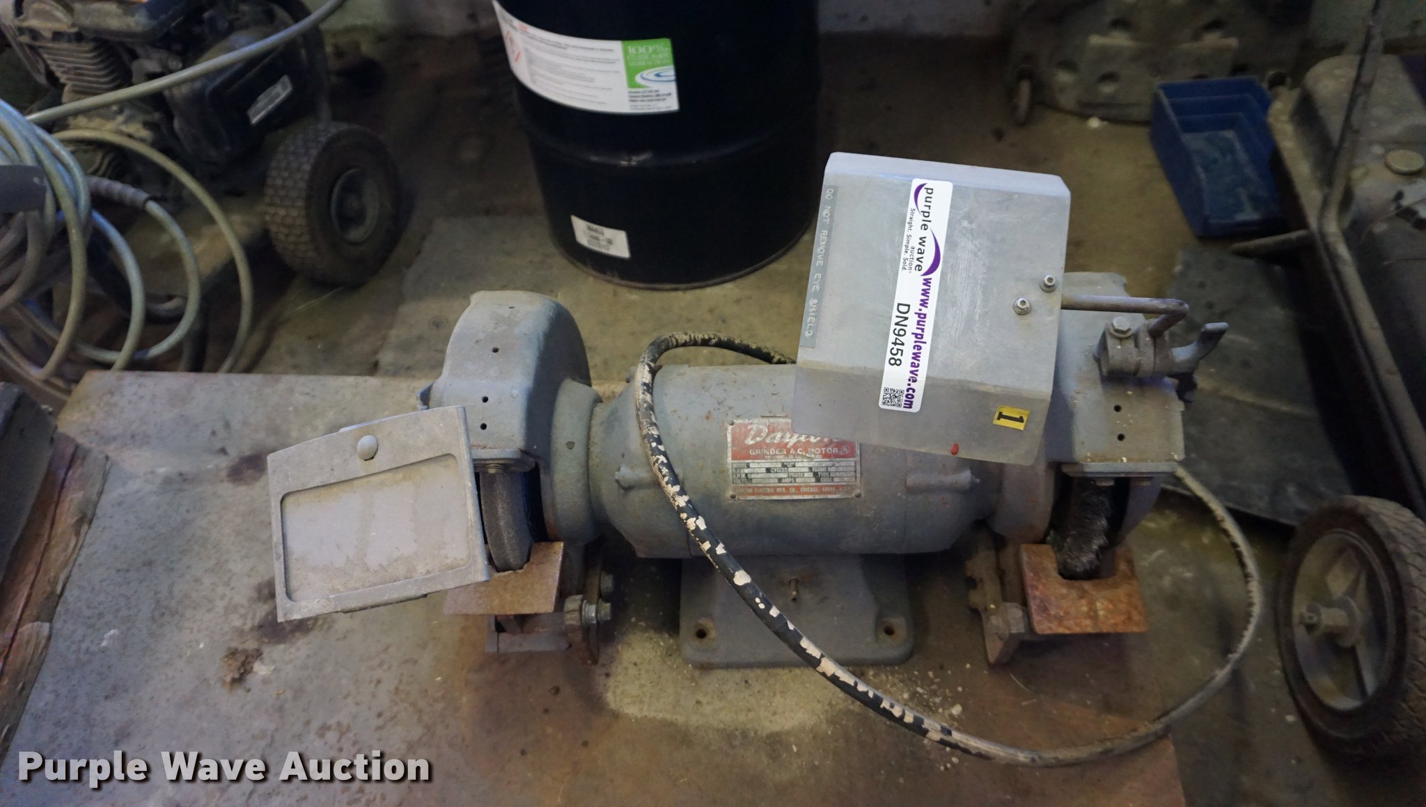 Dayton bench grinder in Leavenworth, KS Item DN9458 sold Purple Wave