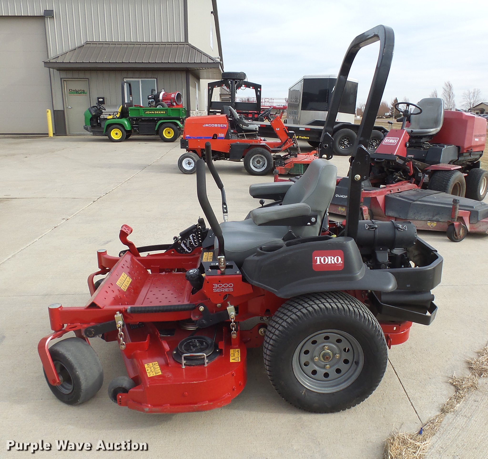 2015 Toro ZMaster 3000 series lawn mower in Harrisburg, SD Item