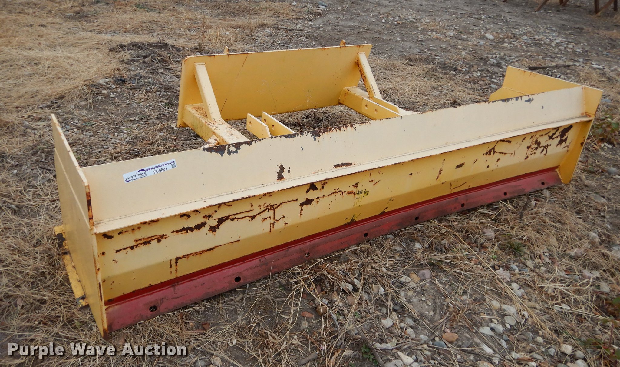 8' skid steer box blade in Stilwell, KS Item EC9881 sold Purple Wave