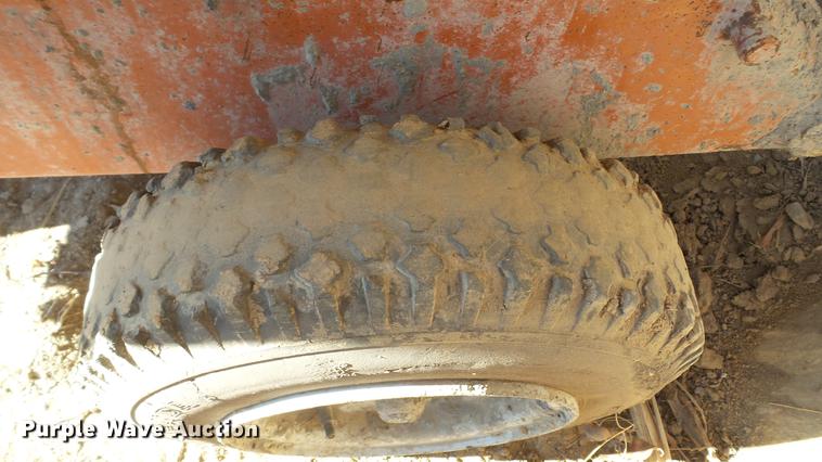 image for item AP9502 (3) wheelbarrows