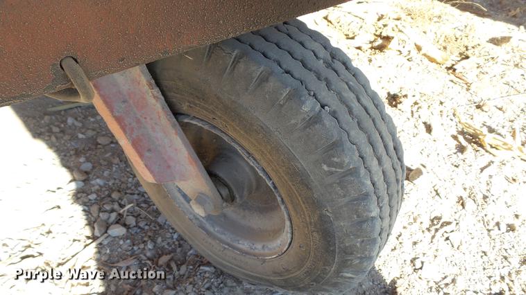 image for item AP9502 (3) wheelbarrows