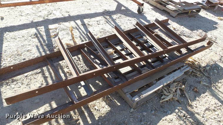 image for item AP9505 Paint rack