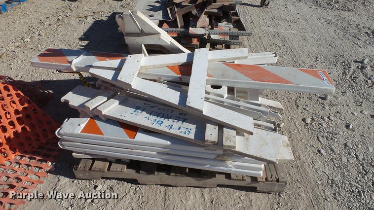 image for item AP9506 Road safety equipment