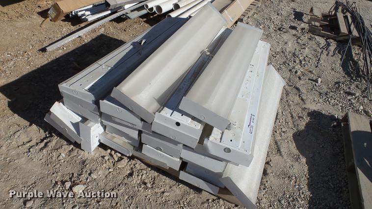 image for item AP9507 APX 25 lights