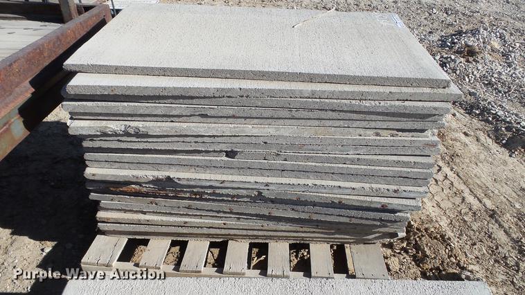 image for item AP9509 Approximately 30 cement boards