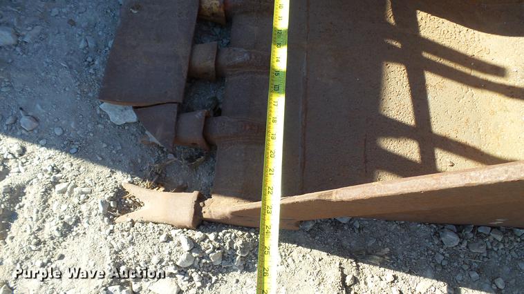 image for item AP9519 (2) backhoe buckets