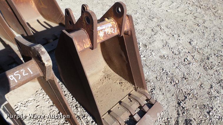 image for item AP9521 (3) backhoe buckets