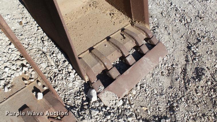 image for item AP9521 (3) backhoe buckets