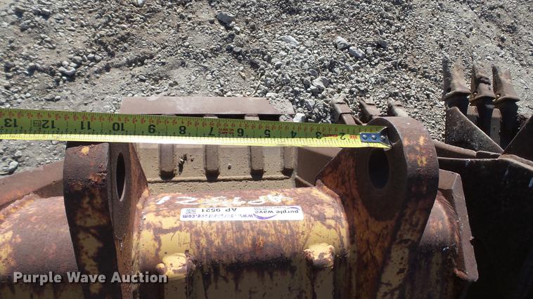 image for item AP9521 (3) backhoe buckets
