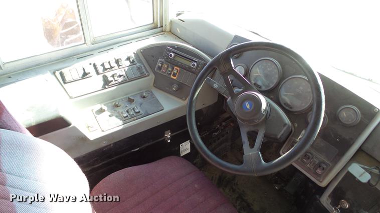 image for item AP9523 2005 Blue Bird bus