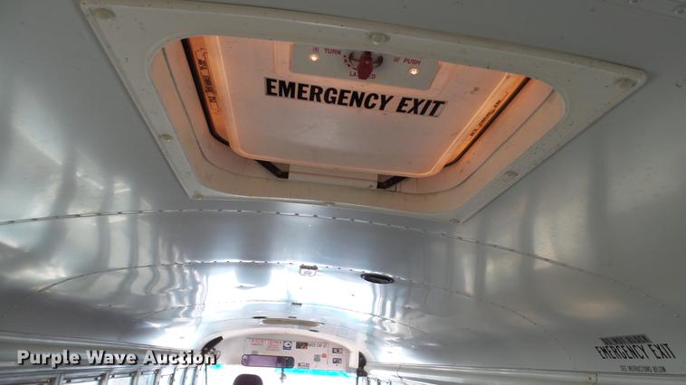 image for item AP9523 2005 Blue Bird bus