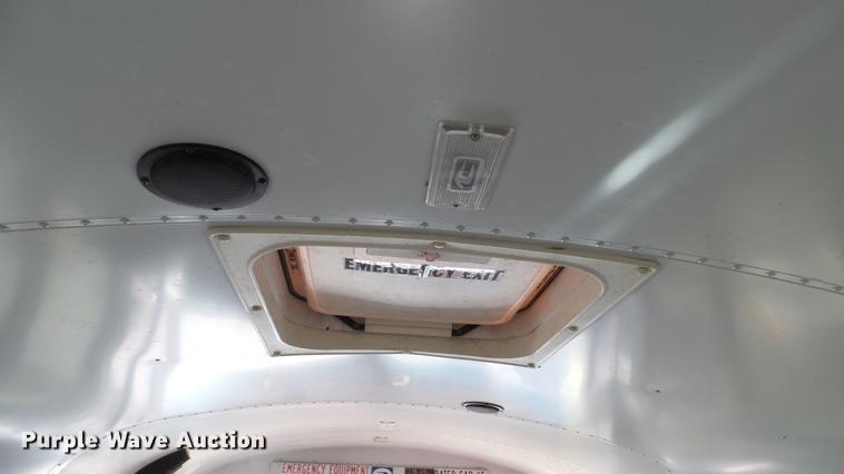 image for item AP9523 2005 Blue Bird bus