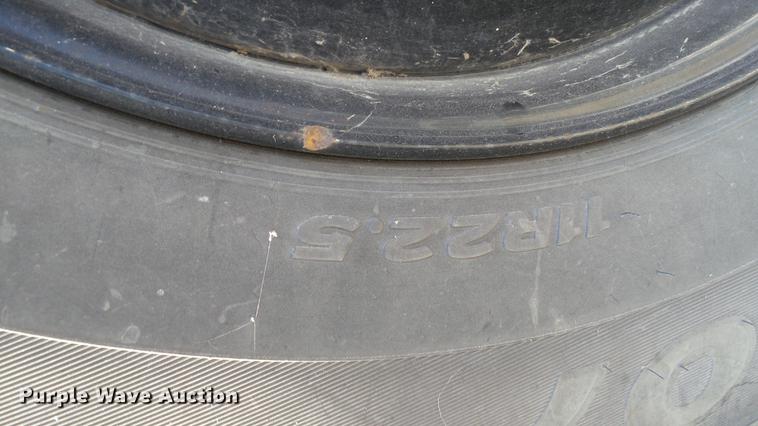 image for item AP9523 2005 Blue Bird bus