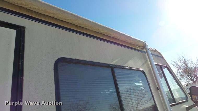 image for item AP9524 1991 Coachmen Catalina 3305B RV