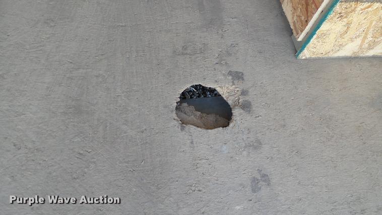 image for item AP9528 2016 Stelth enclosed cargo trailer