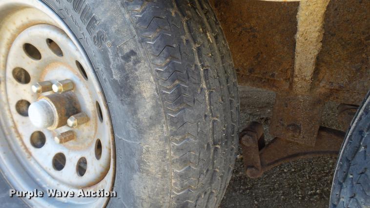 image for item AP9529 2004 Lone Star Trailers enclosed cargo trailer and tools