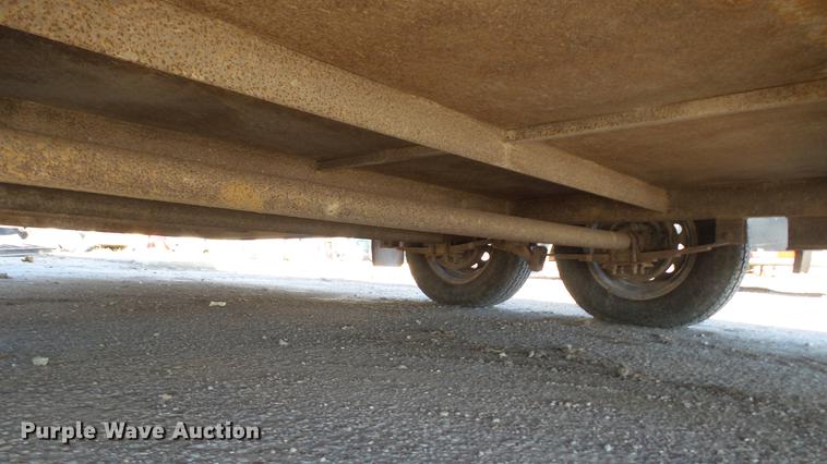 image for item AP9529 2004 Lone Star Trailers enclosed cargo trailer and tools